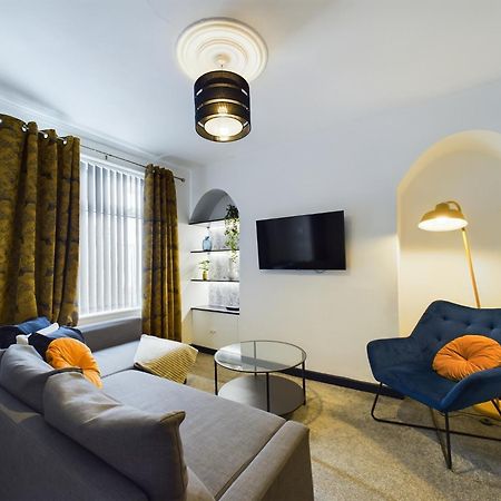 Charming Apartments - Cosy Retreat - Short Drive To City Centre - Free Parking Liverpool Eksteriør billede