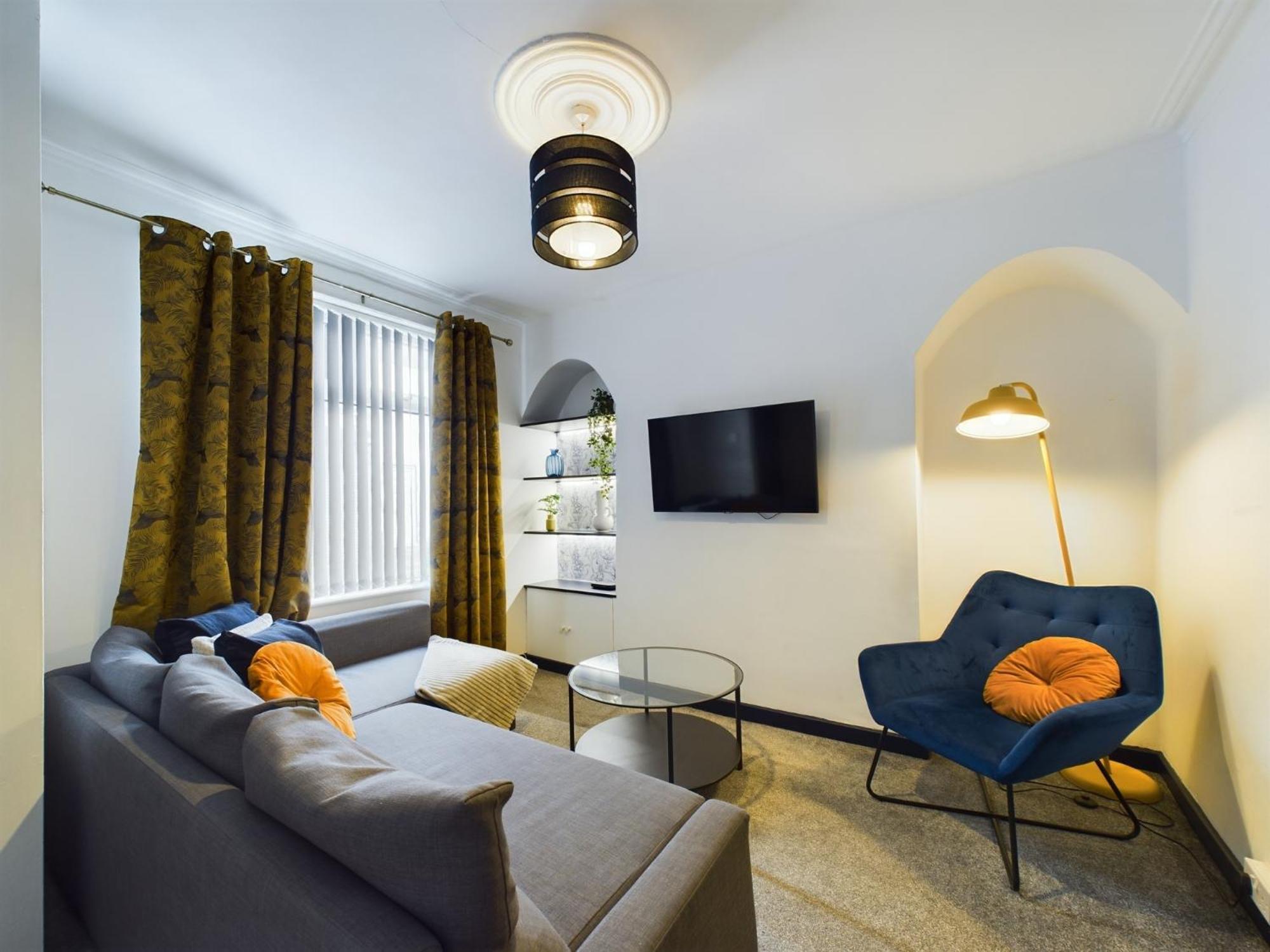 Charming Apartments - Cosy Retreat - Short Drive To City Centre - Free Parking Liverpool Eksteriør billede
